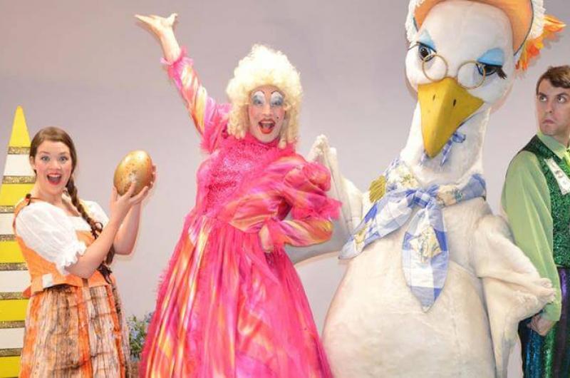 Priscilla the Goose Christmas Panto Show: everybody loves a panto at Christmas! Oh yes they do!